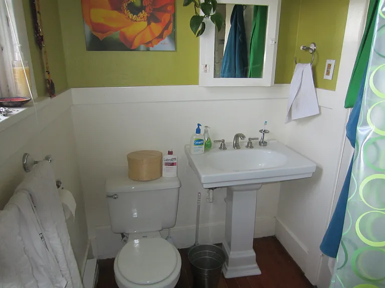 220 SE Gladstone St #1 — Photo 14