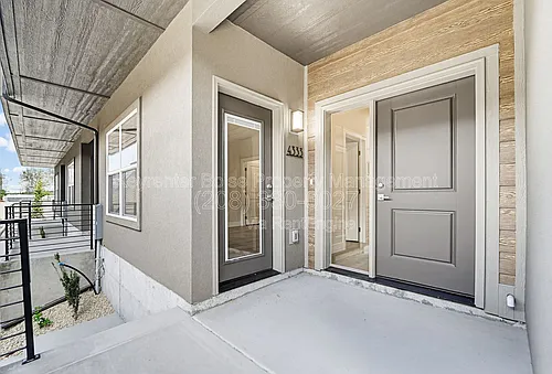 4317 N Greentrail Ln Photo 1