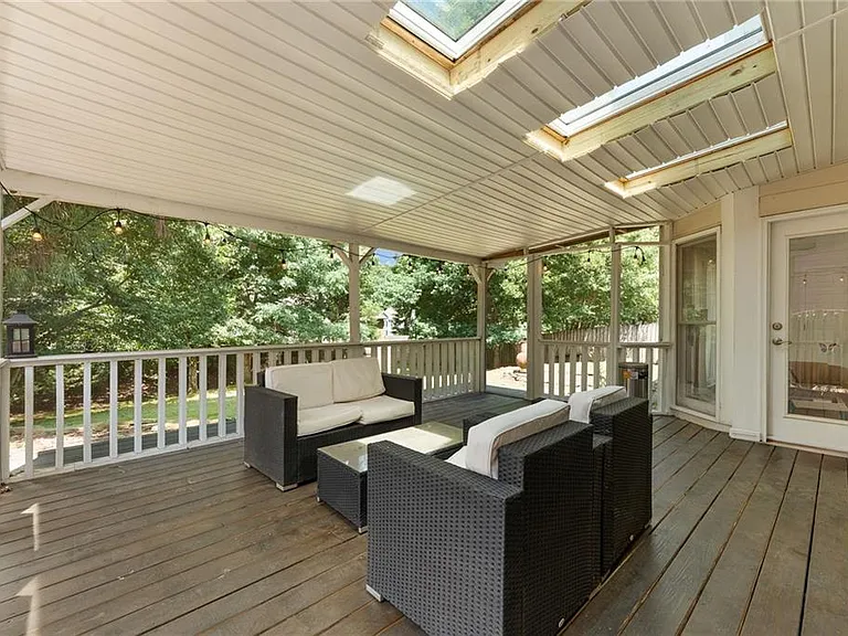 790 Milton Oaks Dr — Photo 50