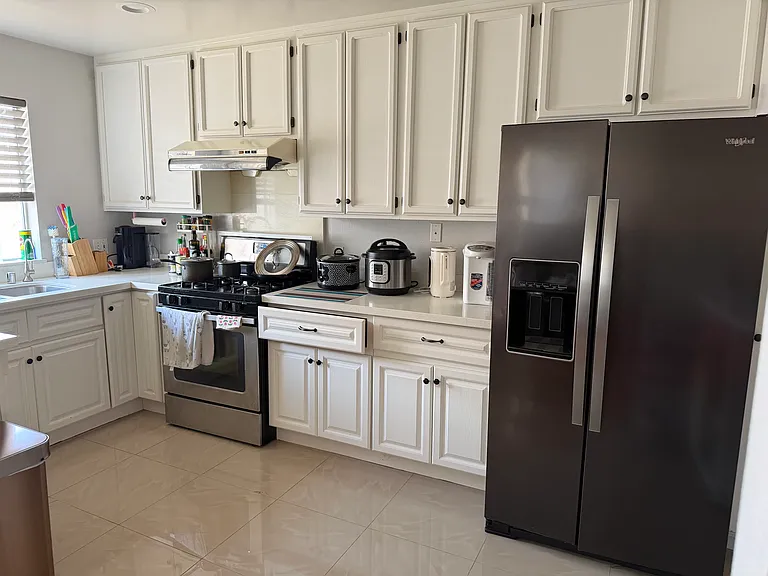 511 N 3rd St #A — Photo 9