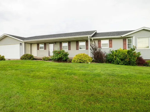 105 Buds Ave, Yankton, SD 57078