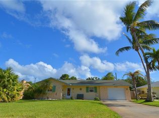 8142 SE Helen Ter, Hobe Sound, FL 33455