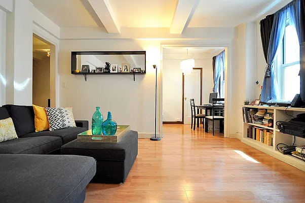 Sold by Citi Habitats | media 9