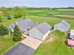 5289 S Byron Rd, Durand, MI 48429