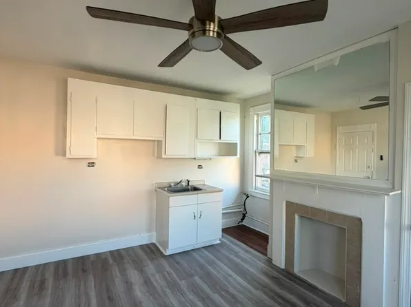 57 Magnolia St, Hartford, CT