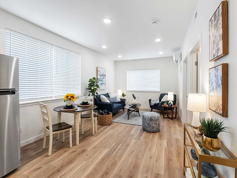 Bell Pointe Terrace Apartments — Photo 10