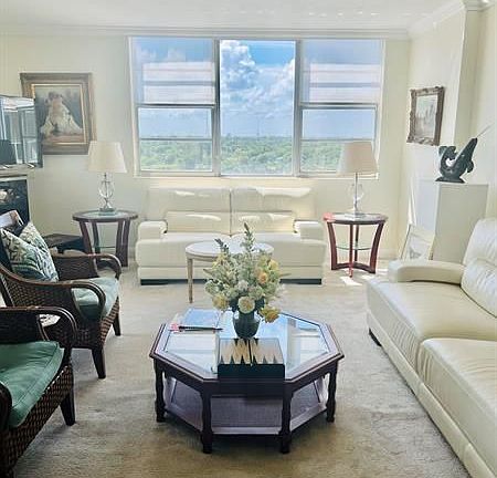 5th image of 2800 N Flagler Dr APT 1015