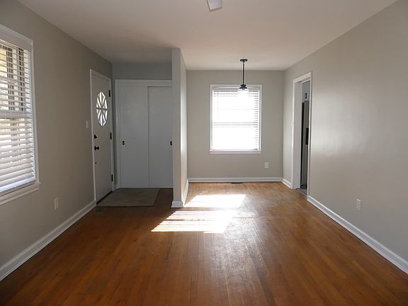 3rd image of 437 Carolina St