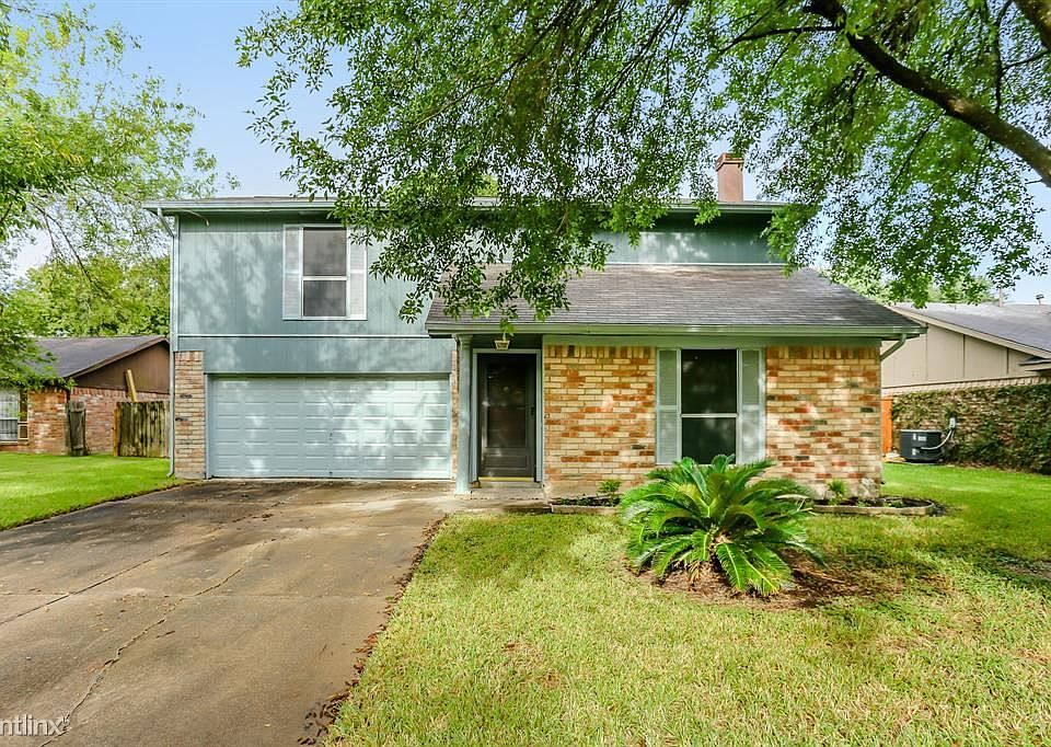 1st image of 3706 Royal Manor Dr
