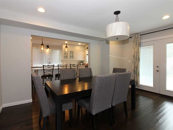 4th image of 57 Woodview Ln