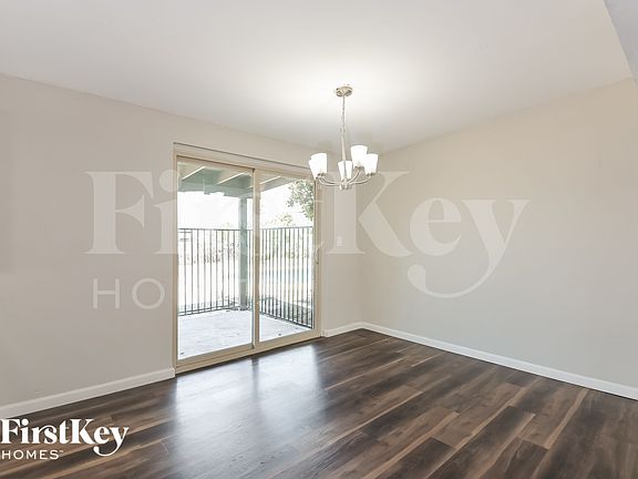 4th image of 7511 E Toronto St