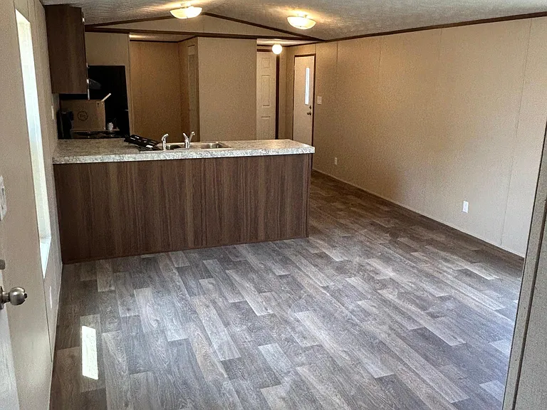 5670 E Highway 290 — Photo 2