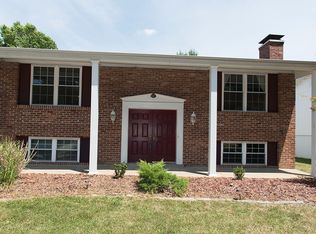 357 Towerwood Dr, Ballwin, MO