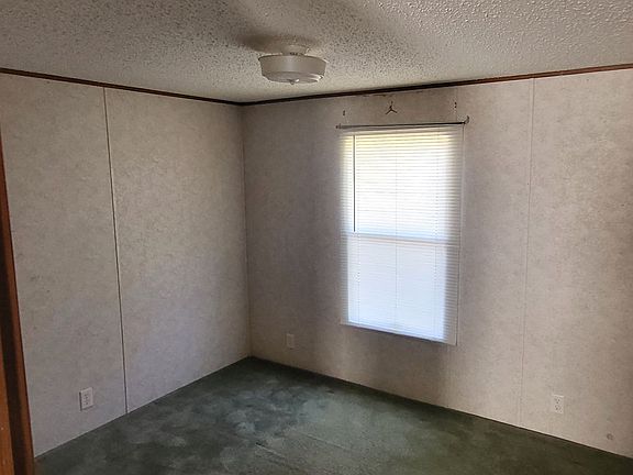 5th image of 710 Blue Bird Dr