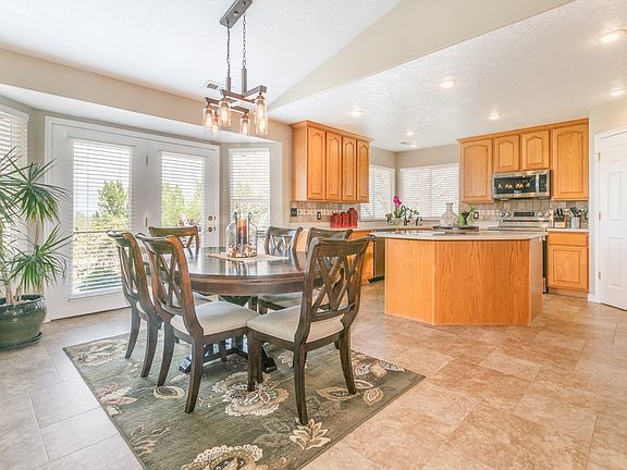 5th image of 603 Southfork Dr