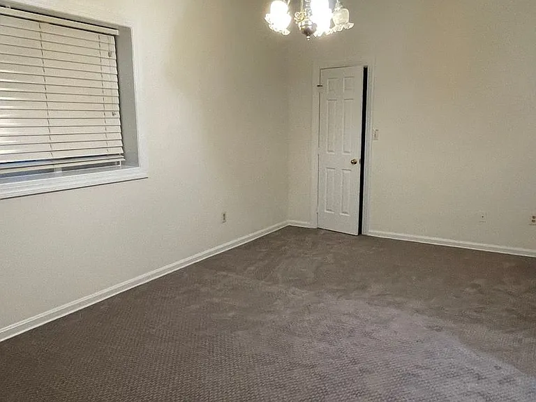 9 Alloway Ct — Photo 33