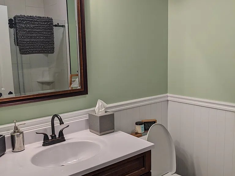 2nd Bathroom