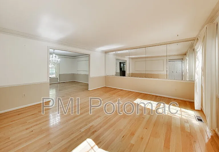 14672 Brougham Way — Photo 10