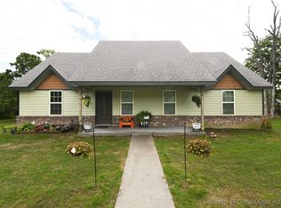 462850 E 1023rd Rd, Sallisaw, OK 74955