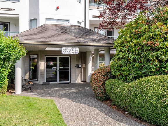 3rd image of 2451 Gladwin Rd #238