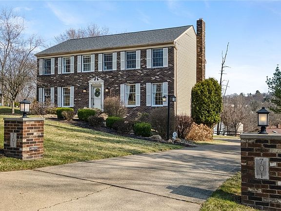 3rd image of 701 Thornwick Dr