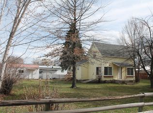 10401 S McAlister Rd, Island City, OR 97850