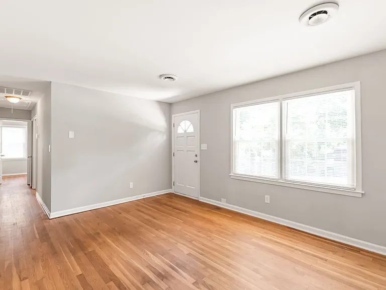 5054 Curtiswood Dr — Photo 6