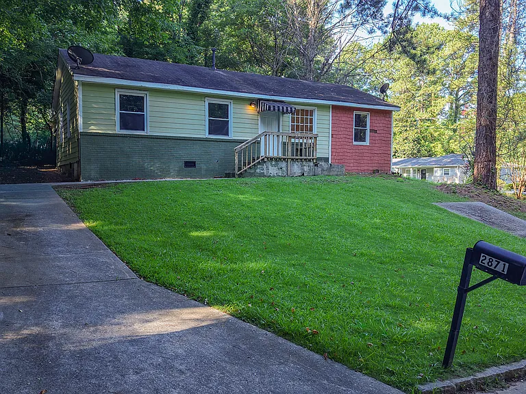 2871 Marco Dr NW — Photo 1