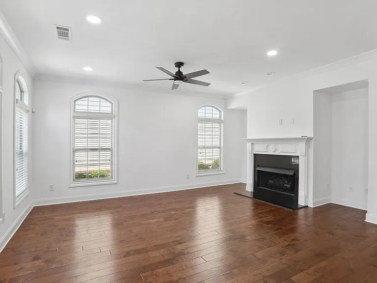 3951 Baverton Dr — Photo 15