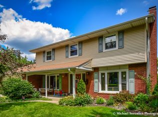 750 E Baldwin Rd, Palatine, IL 60074