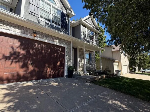 19794 W 107th St, Olathe, KS 66061
