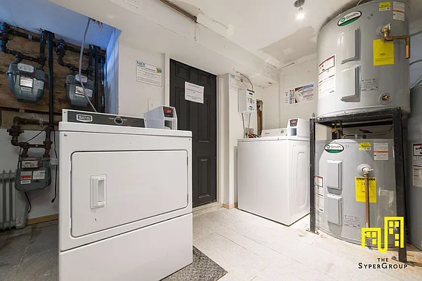 Rented by The Syper Group | media 41