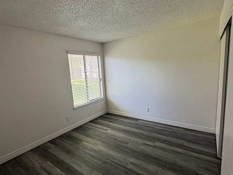 Enclave at Redwood — Photo 54