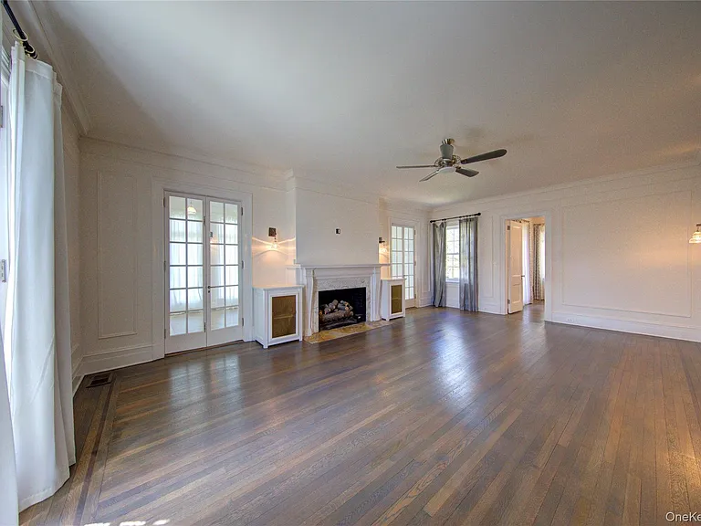 159 Magnolia Blvd — Photo 14