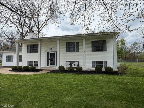 4th image of 1157 Sturbridge Dr