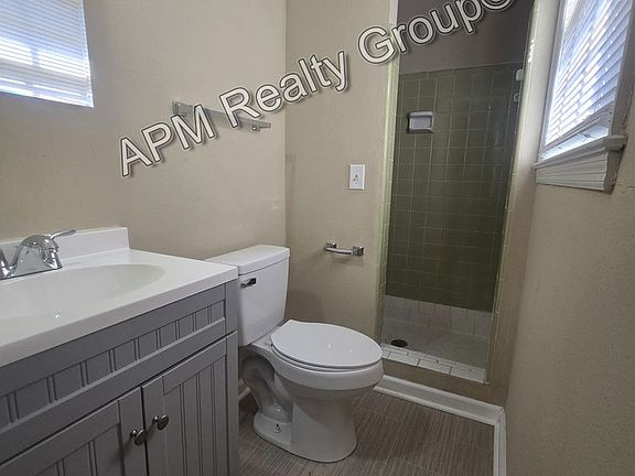 3rd image of 2144 Oak Top Dr