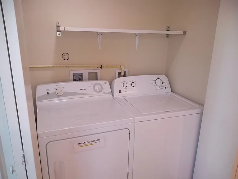 643 W Nickerson St #2 — Photo 5
