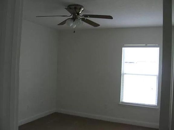 3rd image of 32041 Hibiscus Parke Ct