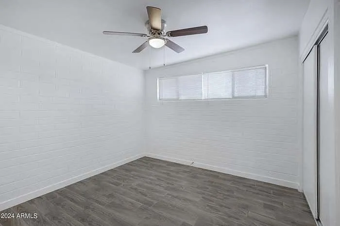 383 N Evergreen St — Photo 10