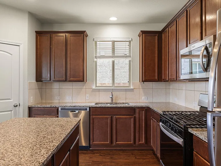 11801 Jackson Falls Way — Photo 11