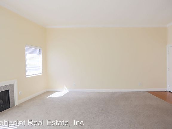 4th image of 18620 Burbank Blvd APT 203