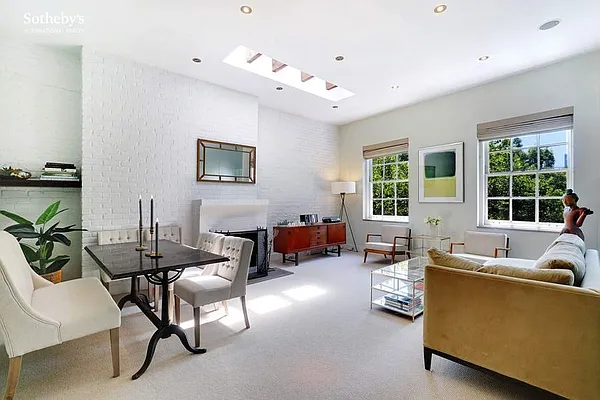 Rented by Sotheby's International Realty | media 28