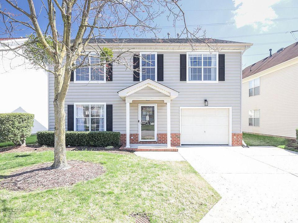 1st image of 2117 Holly Berry Ln