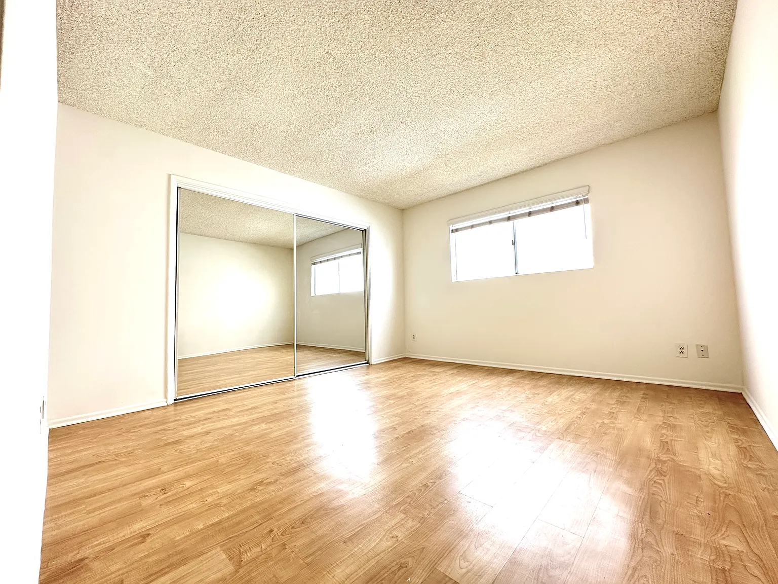 1 bed, 700 sqft, $2,195 — Photo 1