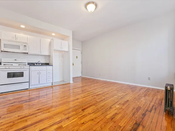 204 Sherman Avenue image 1 of 4