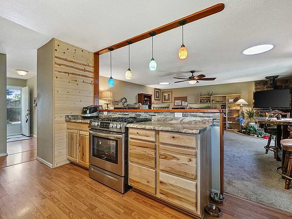 3rd image of 3122 Americana Dr