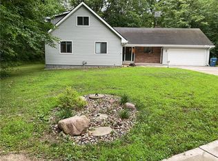 17601 River Dr, Kearney, MO 64060
