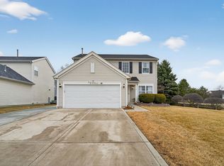 3701 Blue Ridge Dr, Carpentersville, IL 60110