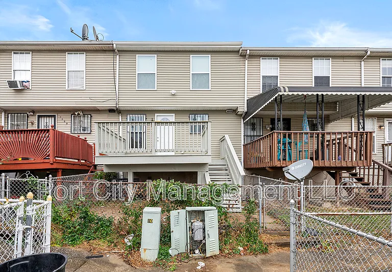 1507 Retreat St #1 — Photo 22
