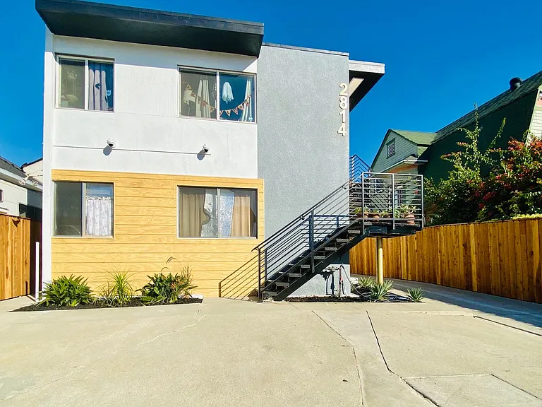 2814 Sichel Street Apartments — Photo 46